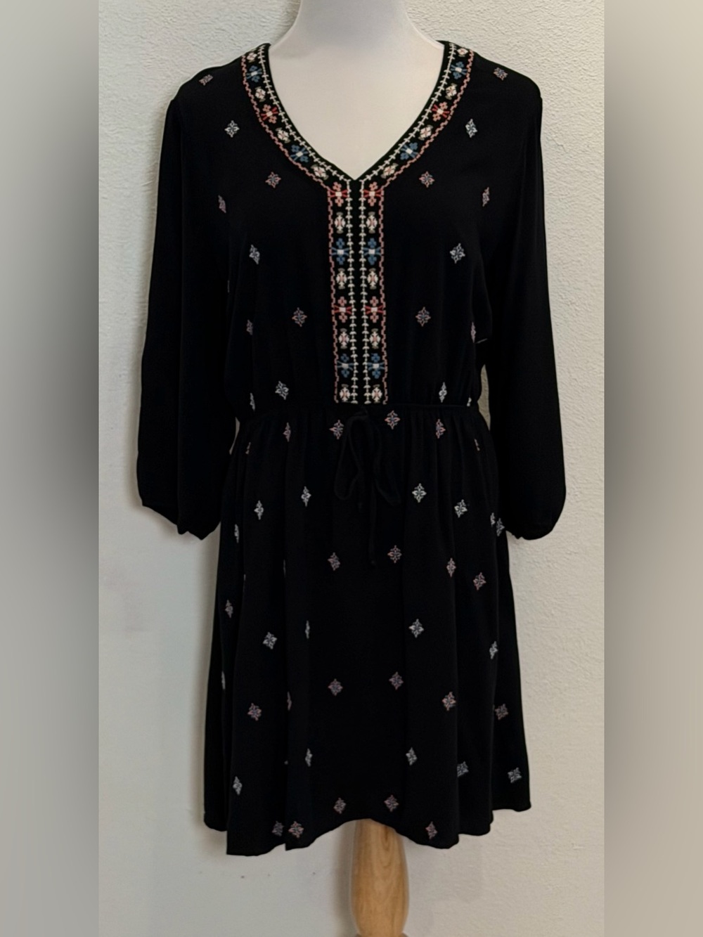 Xhilaration Black Embroidered Boho Dress Plus Size XXL Peasant Boho Aztec Rayon
